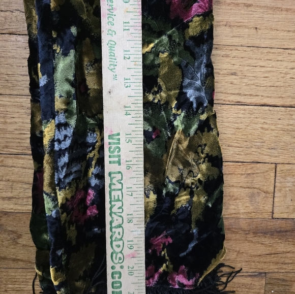 Boho Dark Velvet Floral Scarf Black Fringe 42" - Picture 4 of 4